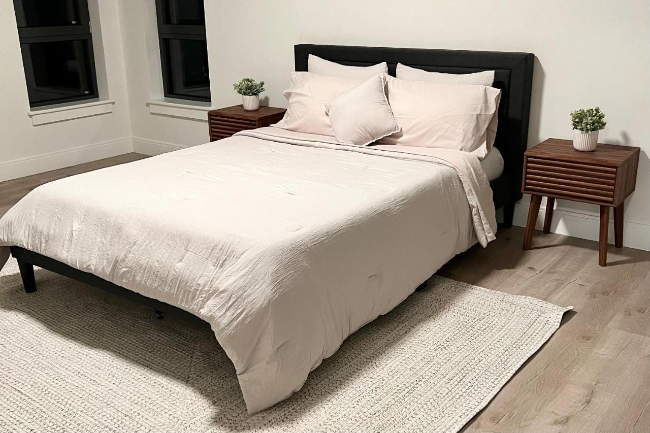 Appartement Modern 2 Bed Furnished In Quincy