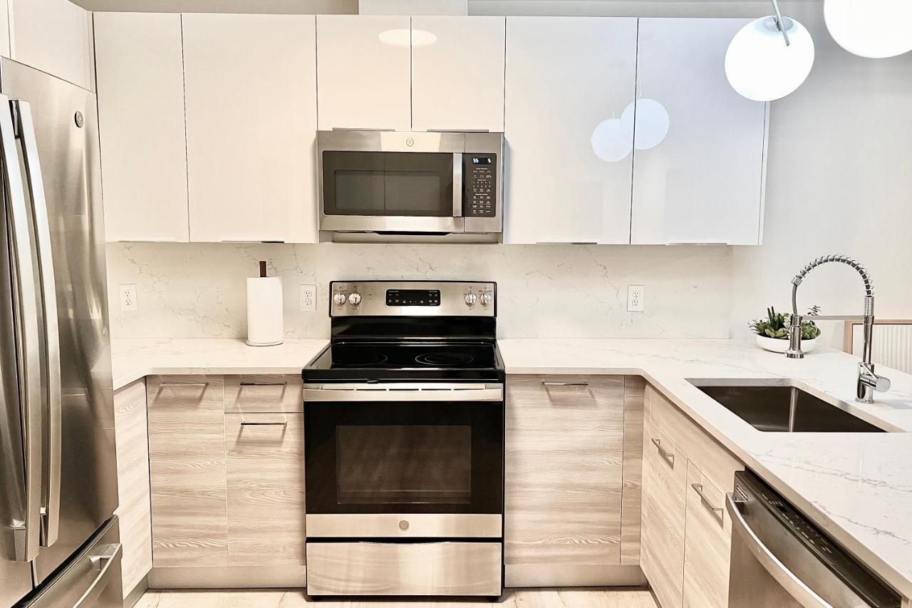 Appartement Modern 2 Bed Furnished In Quincy